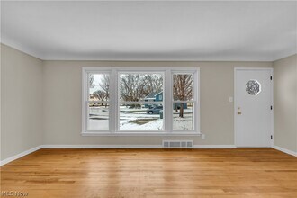 23760 Puritan Ave in Euclid, OH - Building Photo - Building Photo