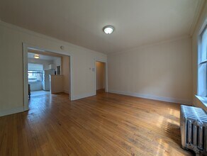 2338 N Spaulding Ave in Chicago, IL - Building Photo - Building Photo