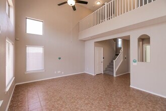 2581 E Bellerive Dr in Chandler, AZ - Foto de edificio - Building Photo