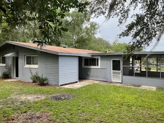 4138 Lane Ave S in Jacksonville, FL - Building Photo