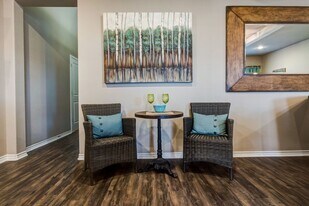 411 Kate in College Station, TX - Building Photo