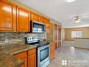 14745 Ruggles St in Omaha, NE - Building Photo - Building Photo