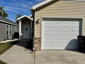 1416 W Mulberry St in Kokomo, IN - Building Photo