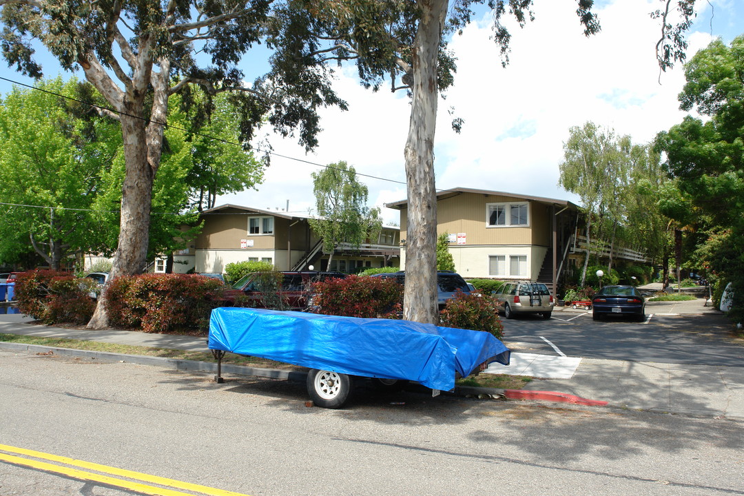 1319 Rose St in Berkeley, CA - Building Photo