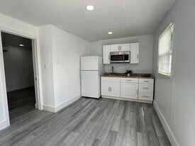 841 N 69th Ave in Hollywood, FL - Building Photo