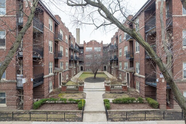 4046 N Keystone in Chicago, IL - Foto de edificio - Building Photo
