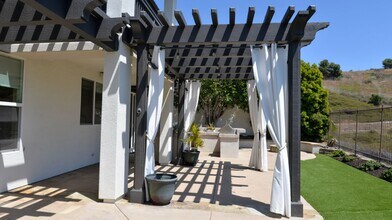 1008 Calle De Los Arboles in San Clemente, CA - Foto de edificio - Building Photo