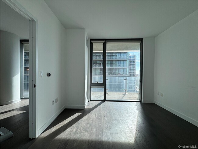 131-03-131-40 40th Rd in Queens, NY - Building Photo - Building Photo