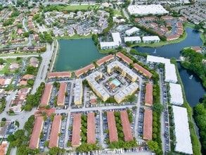 14902 SW 82nd Ln in Miami, FL - Building Photo - Building Photo