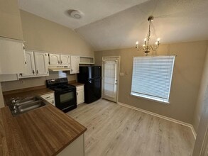 8422 Jacob Dr in Memphis, TN - Building Photo - Building Photo