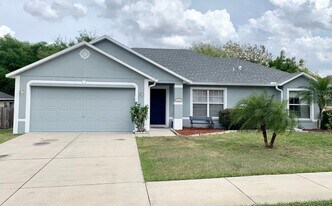 824 Willow Run St in Minneola, FL - Building Photo