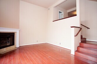 1214 S Mayflower Ave, Unit D in Monrovia, CA - Building Photo - Building Photo