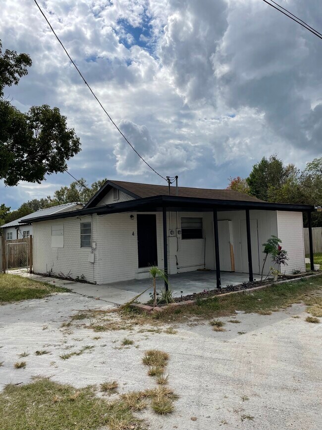 4 Sandy Ln Auburndale, FL Rentals