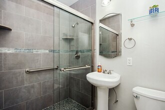 3976 Idaho St in San Diego, CA - Foto de edificio - Building Photo