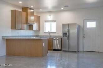 2006 W Madison St in Phoenix, AZ - Building Photo - Building Photo