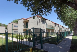 Village of Beechwood in Lancaster, CA - Building Photo