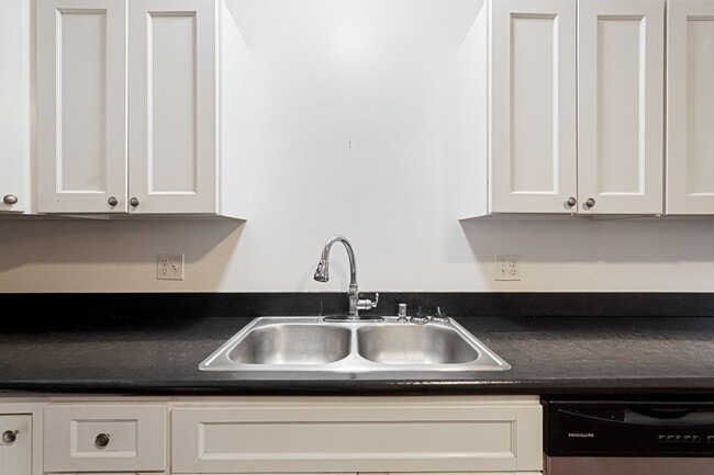 11-25-25 Taftville-Occum Rd in Norwich, CT - Building Photo - Building Photo