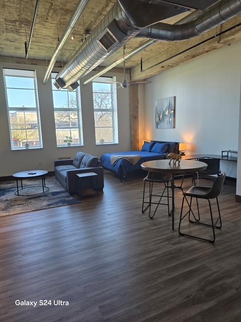 property at 1403 Corinth St