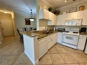 2724 Via Murano in Clearwater, FL - Foto de edificio - Building Photo