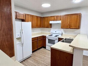 7554 Boxwood Ct in Fort Worth, TX - Foto de edificio - Building Photo