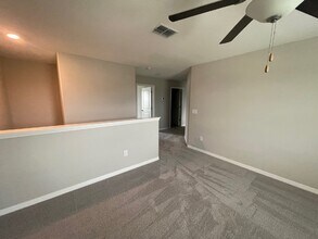 10232 Bright Crystal Ave in Riverview, FL - Building Photo - Building Photo