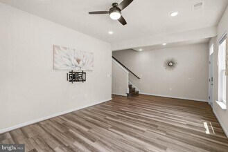 20318 Peacemaker Dr in Germantown, MD - Building Photo - Building Photo