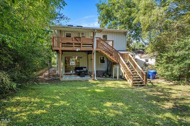 Room in Duplex on Spring St in Durham, NC - Building Photo - Building Photo