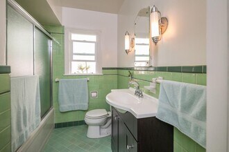 1053 El Camino Real-Unit -House in Burlingame, CA - Building Photo - Building Photo