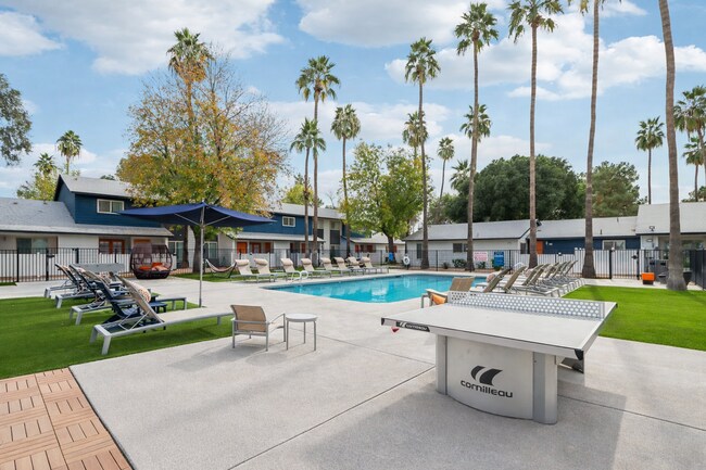 Sunrise in Chandler Apartments in Chandler, AZ - Foto de edificio - Building Photo