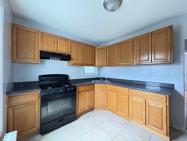 181 N 7th St, Unit 2