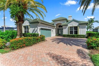 6577 Waters Edge Way in Lakewood Ranch, FL - Building Photo - Building Photo