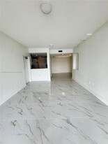 6360 NW 114th Ave, Unit 206 in Doral, FL - Building Photo