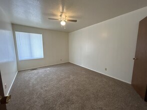 93 S Valley Dr in Evanston, WY - Building Photo - Building Photo