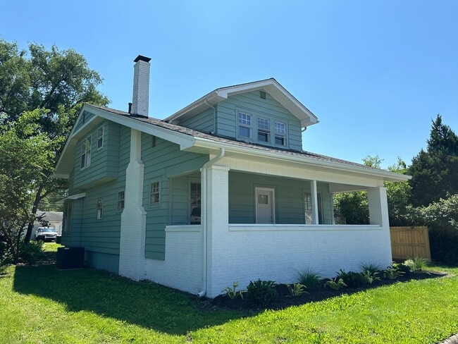 property at 107 N Fruitridge Ave