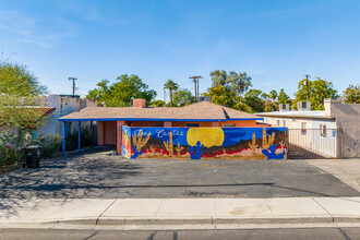 2610 N 24th St in Phoenix, AZ - Foto de edificio - Building Photo