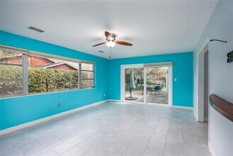 1421 NW 30th St in Gainesville, FL - Building Photo - Building Photo