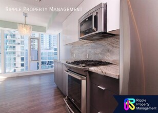 519 Riverfront Ave SE in Calgary, AB - Building Photo - Building Photo