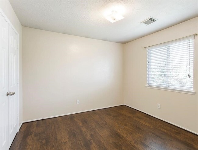 property at 11015 Shumard Oak Ct