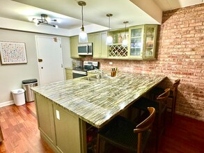 651 W Sheridan Rd, Unit 3C in Chicago, IL - Building Photo - Building Photo