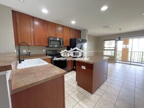 507 Vincinda Crest Way in Tampa, FL - Foto de edificio - Building Photo