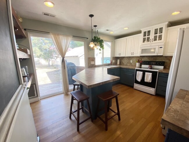property at 841 400 S