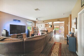 6208 Cherry Blossom Trail in Gibsonton, FL - Building Photo - Building Photo