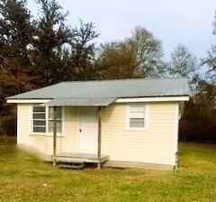 31044 Pea Ridge Rd in Albany, LA - Building Photo