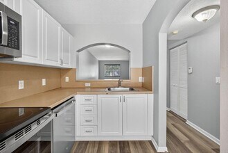 3770 N Jog Rd in Royal Palm Beach, FL - Building Photo - Building Photo