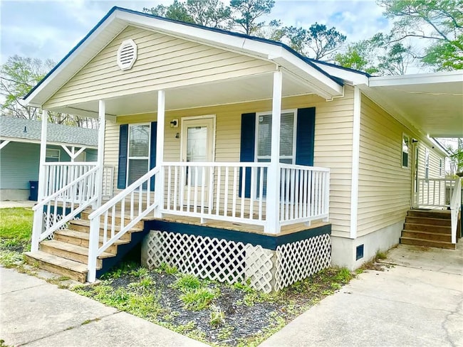 370 Cedar Ln in Ponchatoula, LA - Building Photo - Building Photo