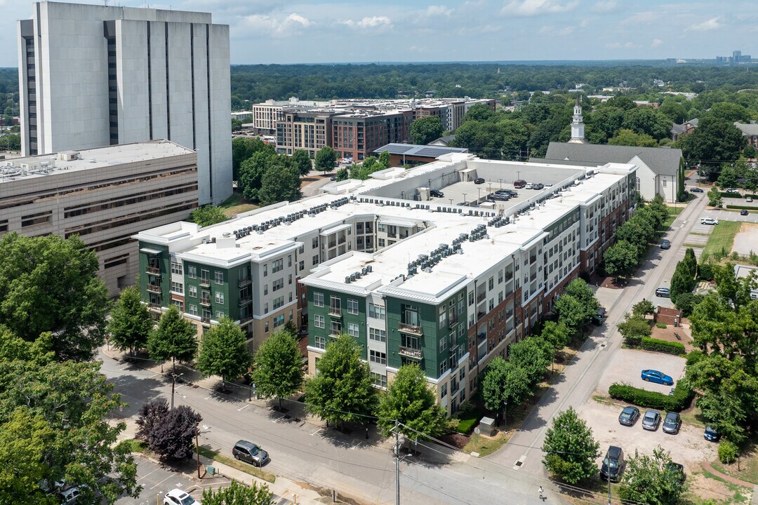 Elan City Center in Raleigh, NC - Foto de edificio