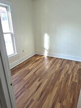 225 1/2 W 18th St in Erie, PA - Building Photo - Building Photo