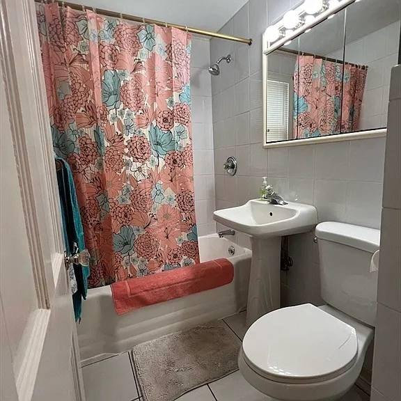 1715 Carew St in Springfield, MA - Building Photo - Building Photo