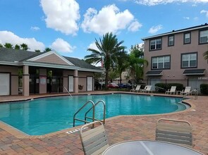 2521 Lexington Oak Dr in Brandon, FL - Building Photo - Building Photo