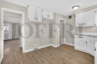 19410 Nitra Ave in Maple Heights, OH - Building Photo - Building Photo